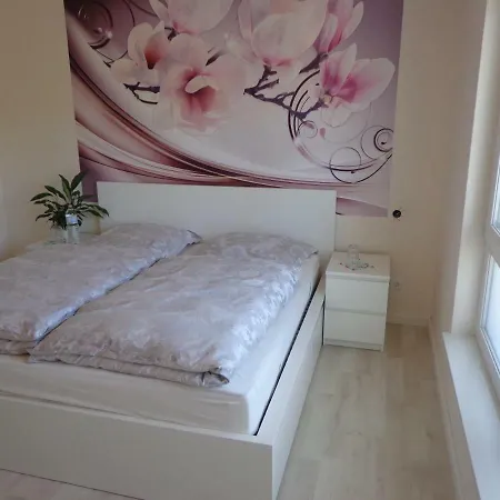 Quarto em Acomodações Particulares - Agency *